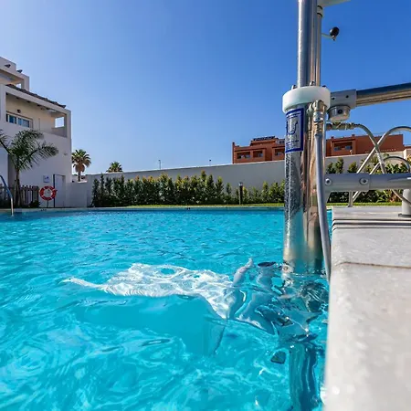At 350m, Pool, Chillout Patio And Fibre Wifi