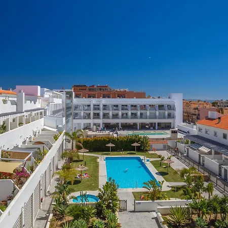 Apartment At 350m, Pool, Chillout Patio And Fibre Wifi