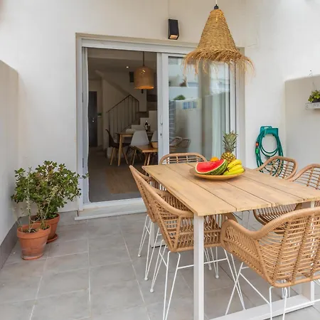At 350m, Pool, Chillout Patio And Fibre Wifi Apartment Tarifa